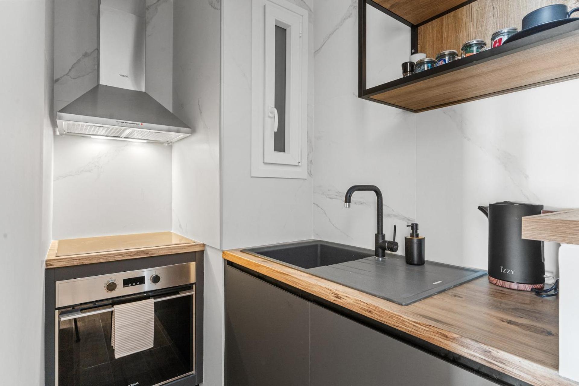 On The Port: Studio Рафина Экстерьер фото
